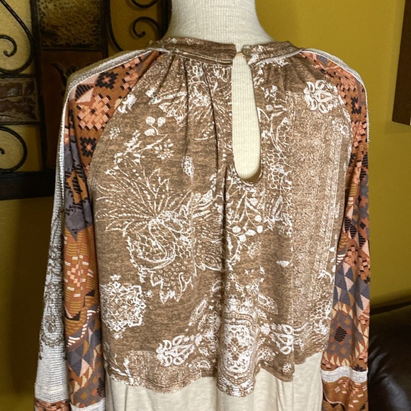 Gimmicks Bohemian top‼️ - Picture 9 of 10